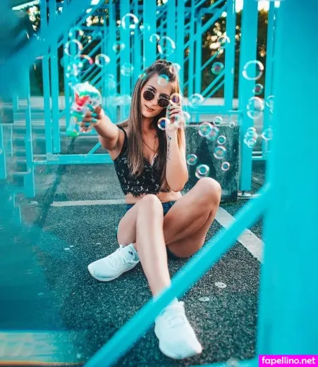 Isa Belle Main Profile Photo