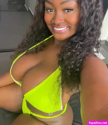 Isa Bombom 5 OnlyFans Thumbnail #o3mc1B5RFb