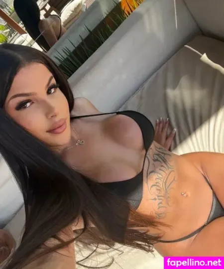 Isa Buenno OnlyFans Thumbnail #Yj2f4pUnGL