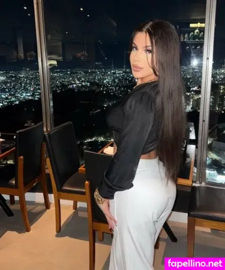 Isa Buenno OnlyFans Thumbnail #kk9aZq2F7i
