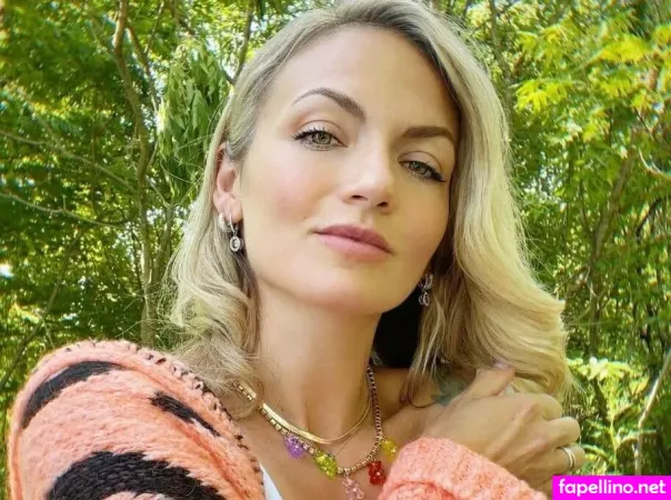 Isa Desjardins Main Profile Photo