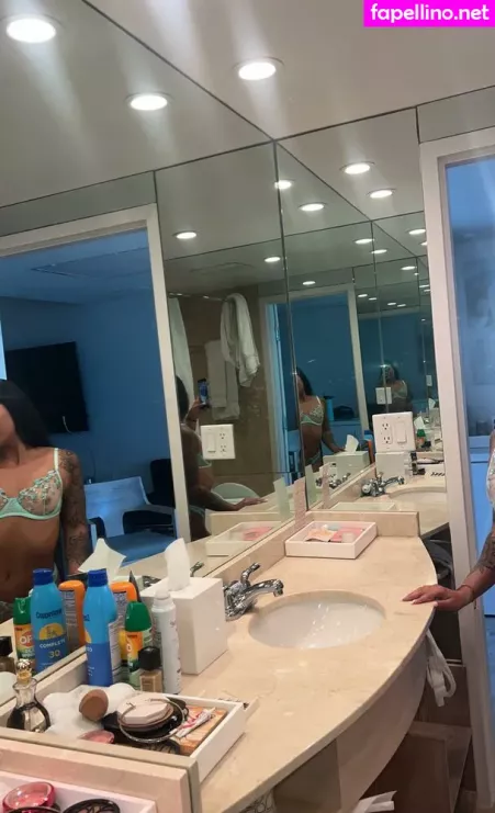 Isa Otero OnlyFans Thumbnail #5uS8fkusbk