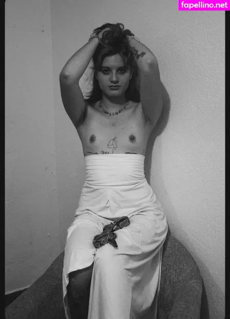 Isa Provati OnlyFans Thumbnail #g8DS9AuKf2