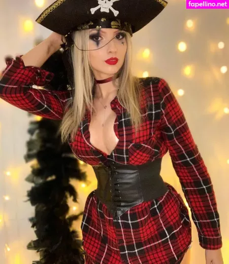 Isa Sudati OnlyFans Thumbnail #9m2JYT10Md