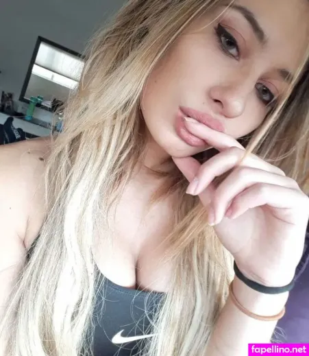 Isa Vega Main Profile Photo