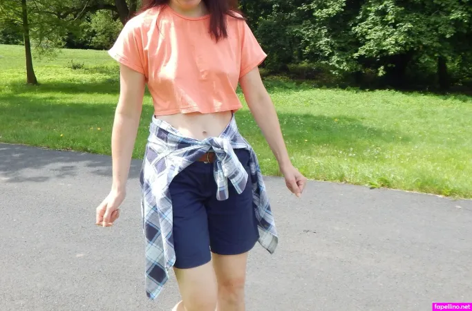 Isabea OnlyFans Thumbnail #OZb6aJ7Zpg