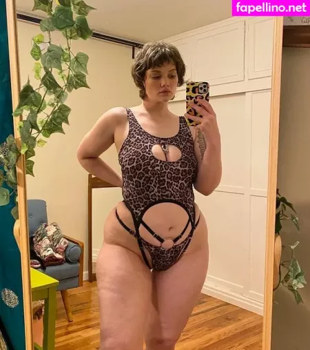 Isabel Hendrix OnlyFans Thumbnail #MRPYJwoOoP