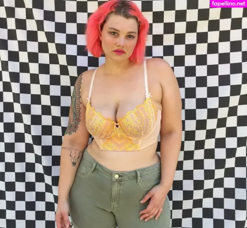 Isabel Hendrix OnlyFans Thumbnail #sv6pbGYmGj