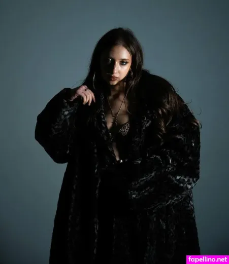 Isabel Larosa OnlyFans Thumbnail #4MyFGeaS6b