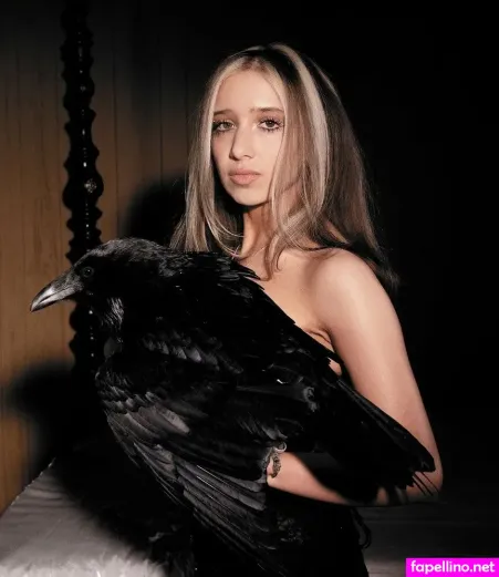 Isabel Larosa OnlyFans Thumbnail #9AzJPev9xI