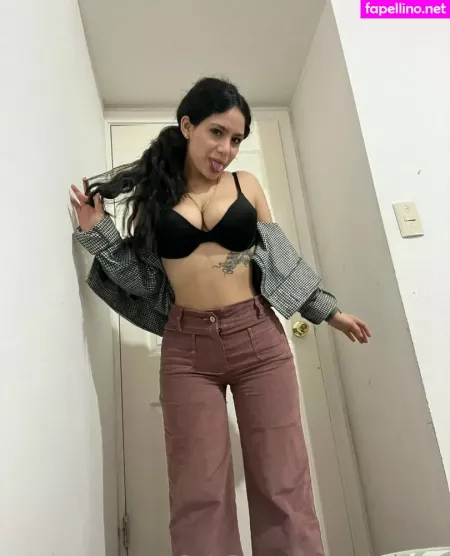 Isabel Neru OnlyFans Thumbnail #1t1BQq78b7
