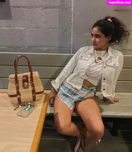 Isabel Neru OnlyFans Thumbnail #DqBGoxqAya