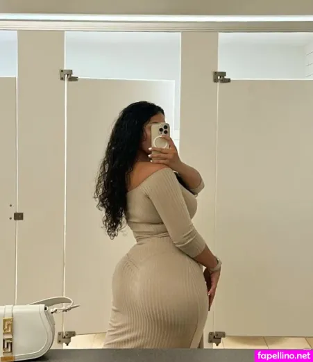 Isabel Palacio OnlyFans Thumbnail #SgwDYgCf9l