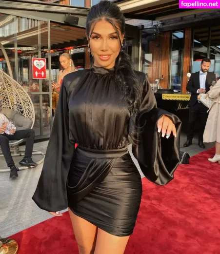 Isabel Raad OnlyFans Thumbnail #HrLYD8N4ZK