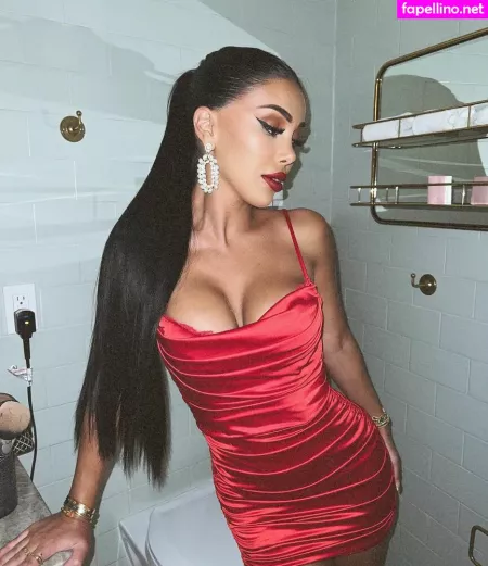 Isabel Raad OnlyFans Thumbnail #vkuFki7zjE