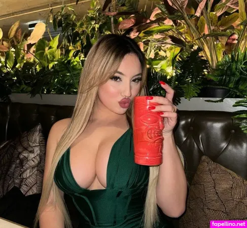 Isabel Ribeiro OnlyFans Thumbnail #NzMqtN7f4s