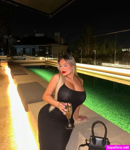 Isabel Ribeiro OnlyFans Thumbnail #tgMxNCN8Wk