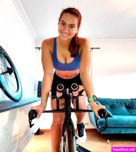 Isabel Sterr OnlyFans Thumbnail #oVcI4UJJwb
