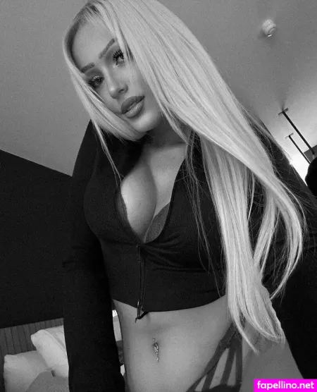 Isabel OnlyFans Thumbnail #k2FcUVoShW