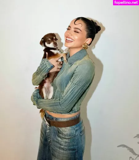 Isabela Merced OnlyFans Thumbnail #0pmqAvl4RZ