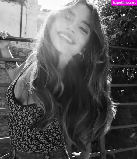 Isabela Merced OnlyFans Thumbnail #63pKRjEXhB