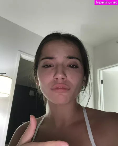 Isabela Merced OnlyFans Thumbnail #Cs7NoV1jNn