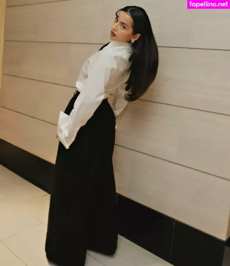 Isabela Merced OnlyFans Thumbnail #NHRm8owElM