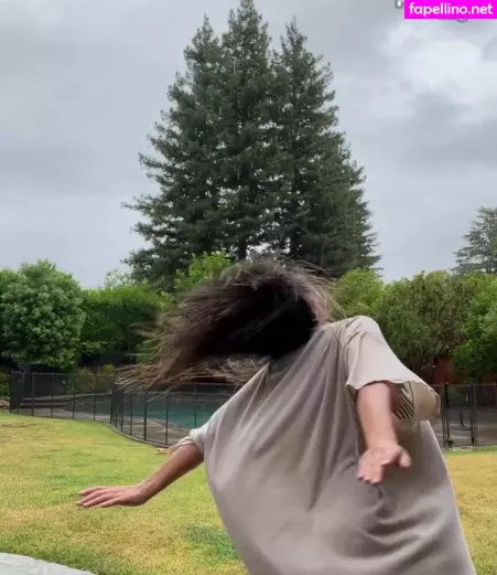 Isabela Merced OnlyFans Thumbnail #QZCUZuuG7w