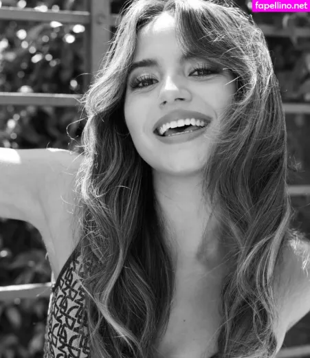 Isabela Merced OnlyFans Thumbnail #SjcWj7dLLN