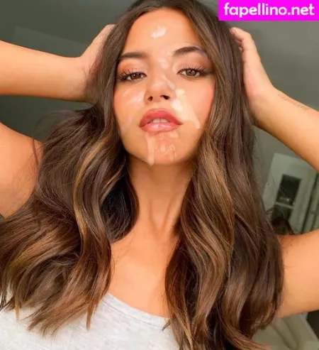 Isabela Merced OnlyFans Thumbnail #W6iKcqzvSs