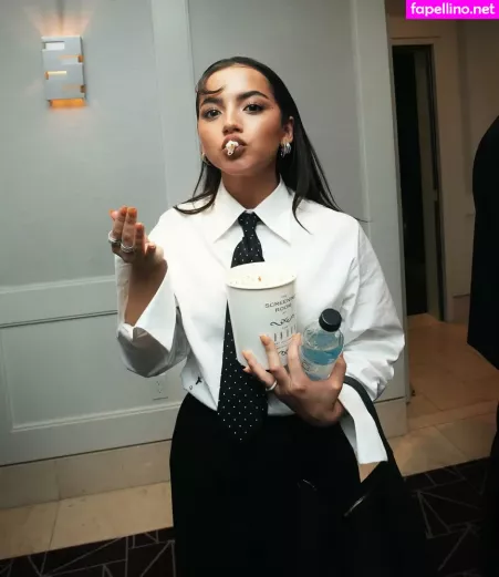 Isabela Merced OnlyFans Thumbnail #Xk8CUH6L9m