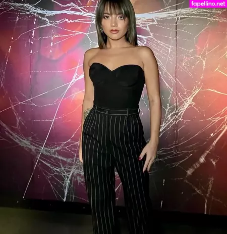 Isabela Merced OnlyFans Thumbnail #fW6Oc8fKKo