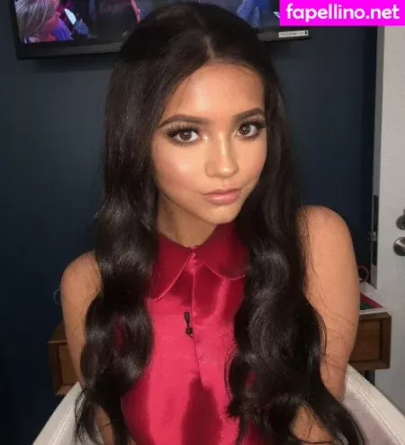 Isabela Merced OnlyFans Thumbnail #pgMlyk9Omn