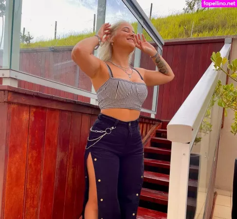 Isabela Roza OnlyFans Thumbnail #Y80Y9I9tqx