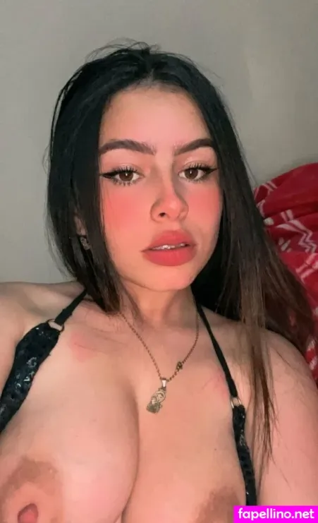 Isabela Saenz Main Profile Photo