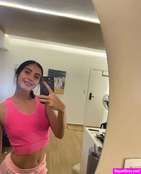 Isabelaferrara OnlyFans Thumbnail #XlsMM9UWVr