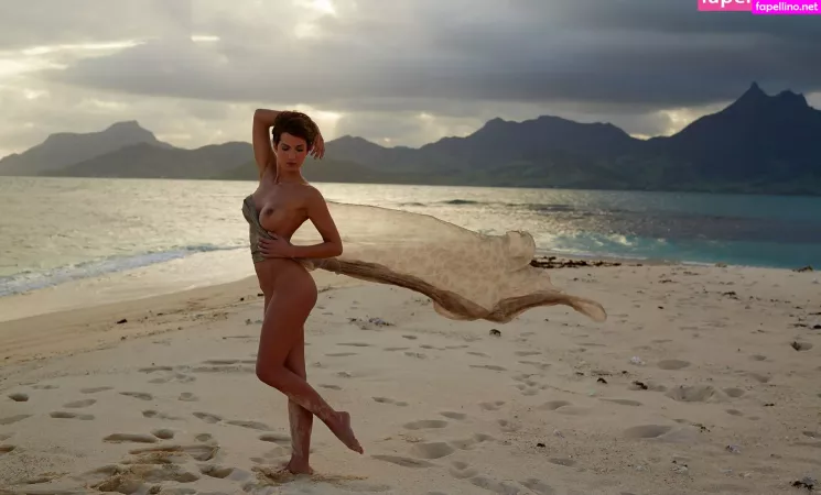 Isabell Horn OnlyFans Thumbnail #nRR7gLiCWl