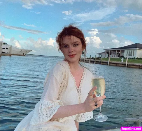 Isabella Alexandra OnlyFans Thumbnail #cMEwCyw9oB