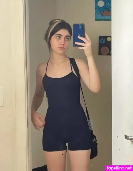 Isabella Angelina OnlyFans Thumbnail #UkP2Q5qTYA