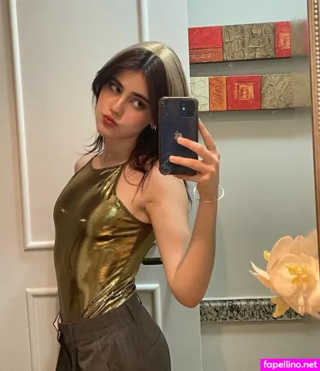 Isabella Angelina OnlyFans Thumbnail #zCDkWl7SIg