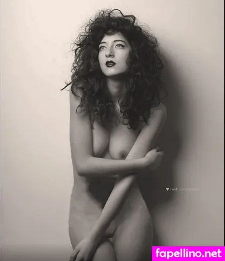 Isabella Beatrix Main Profile Photo