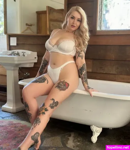 Isabella Bloom Main Profile Photo