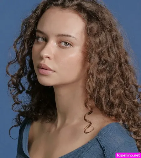 Isabella Briggs OnlyFans Thumbnail #byNalWp3N2