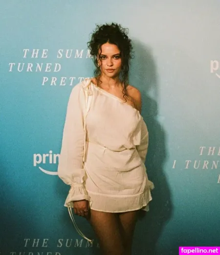 Isabella Briggs OnlyFans Thumbnail #y2UK5Jf08V