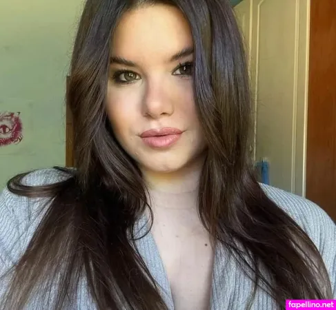 Isabella Cannistra OnlyFans Thumbnail #HWYqQCQTfy