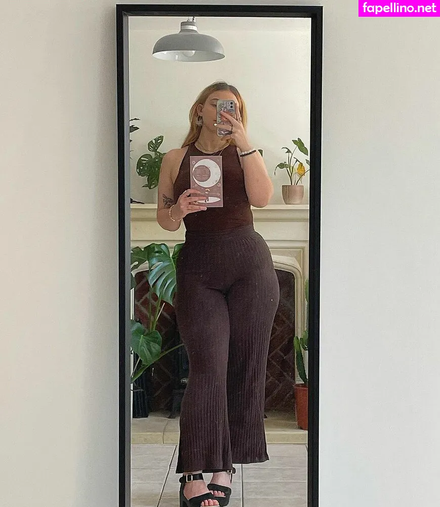 isabelladortapoetry444 Nude Leaked OnlyFans Photo #EqqGhWXP2w