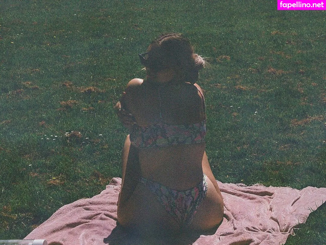 isabelladortapoetry444 Nude Leaked OnlyFans Photo #N36Lvt9KDq