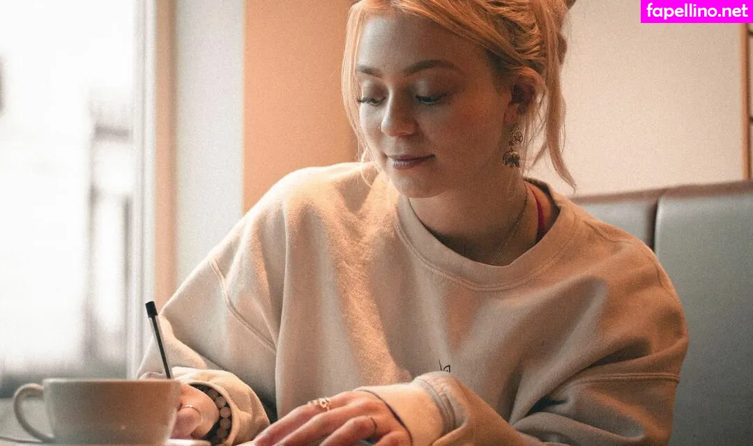 isabelladortapoetry444 Nude Leaked OnlyFans Photo #WL3d78XH7j