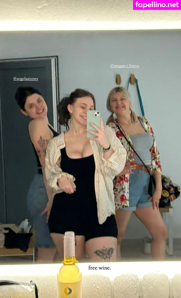 isabelladortapoetry444 Nude Leaked OnlyFans Photo #b56EKhLSb8