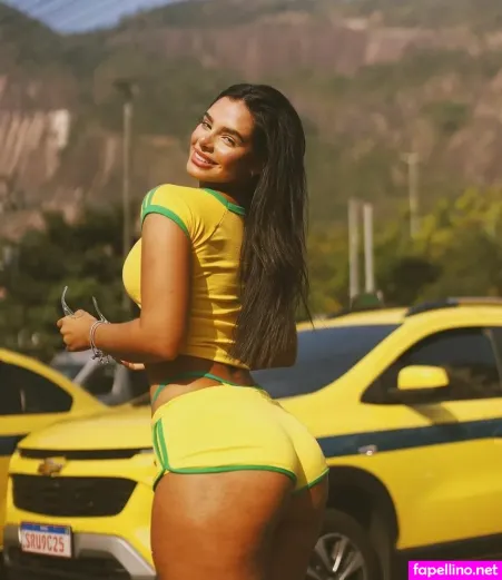 Isabella Duarte OnlyFans Thumbnail #N2hefI7jhb